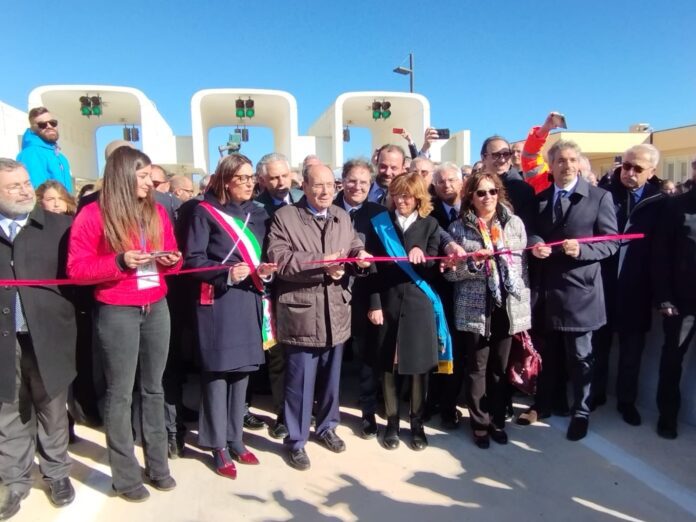 A18 ISPICA MODICA Taglio del nastro tratto autostrada A 18 IspicaPozzallo-Modica A18 ISPICA MODICA