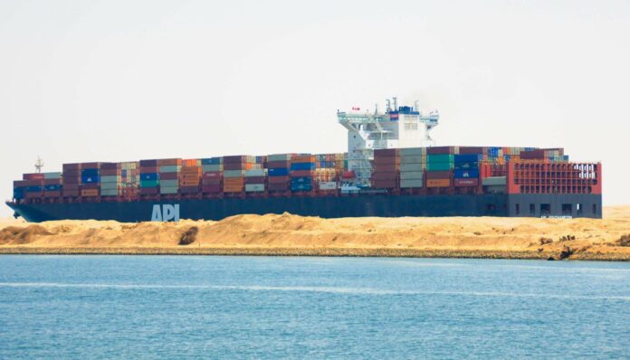 SUEZ CONTAINERS NAVE