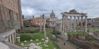 ROMA, PASSEGGIATA AI FORI IMPERIALI